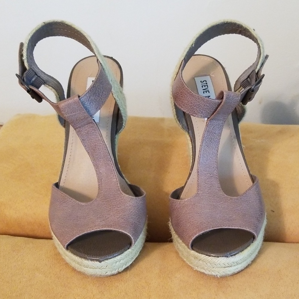 Steve Madden t-strap straw wedge